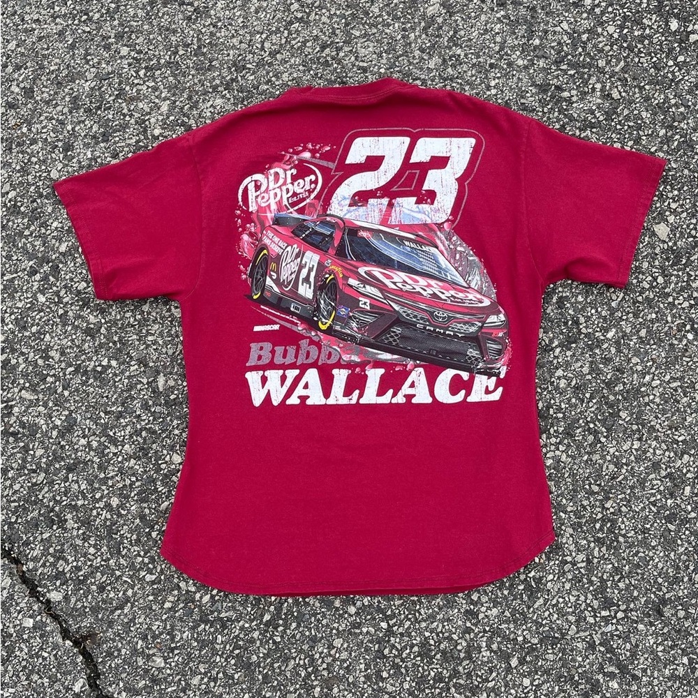 23XI Racing Bubba Wallace Cardinal Dr. Pepper Car T-Shirt